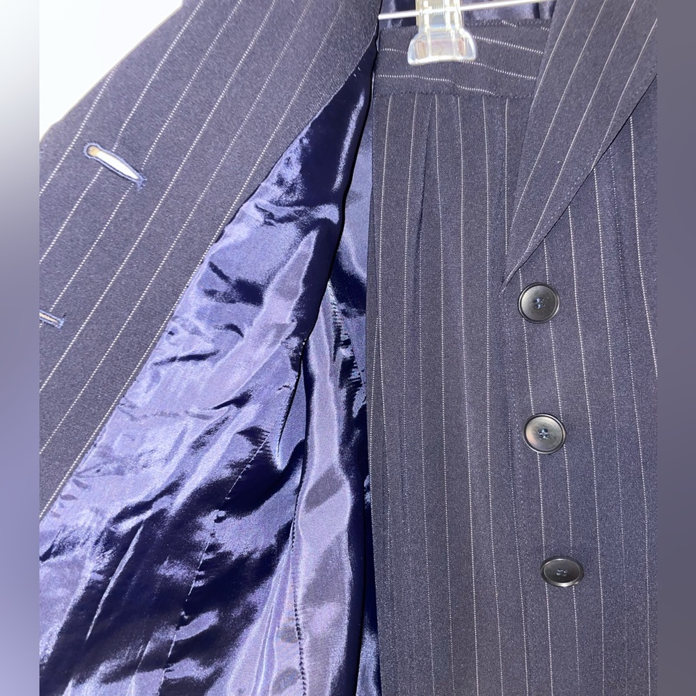 📖Le Suit Dark Blue Pinstripe Blazer with Belt - Picture 10 of 15
